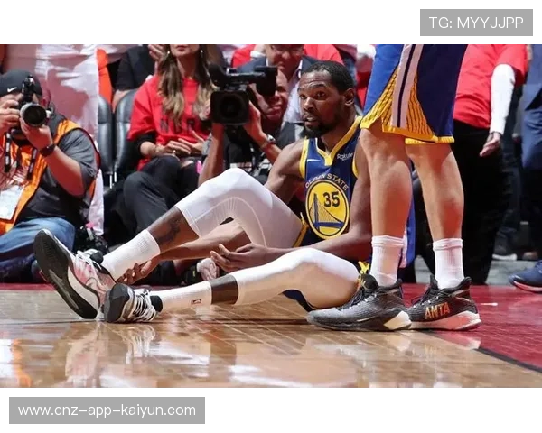 杜兰特点赞争议评论引爆全网：他又不开心了？