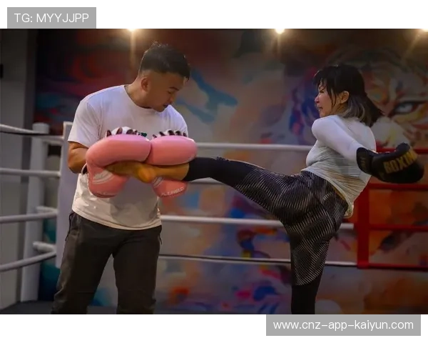 拳击轻量级闪躲反击:挑战极限,打满节奏的秘密 拳击轻量级闪躲反击:挑战极限,打满节奏的秘密