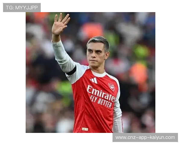 阿森纳特罗萨德轻巧挑射实现反超