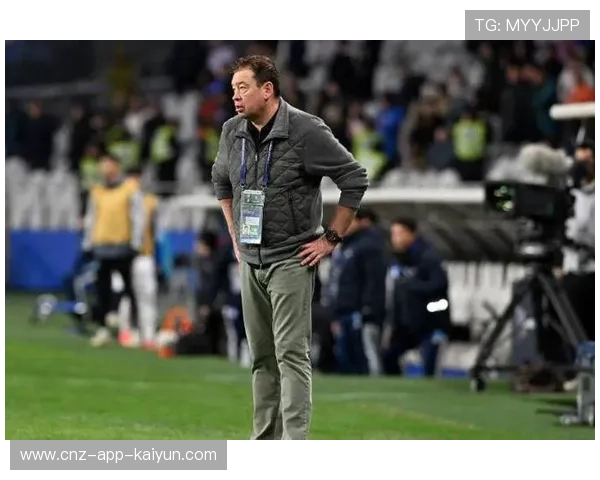 斯卢茨基或离开申花？外媒爆料愿回欧洲执教，看重合适报价，卢斯基金会